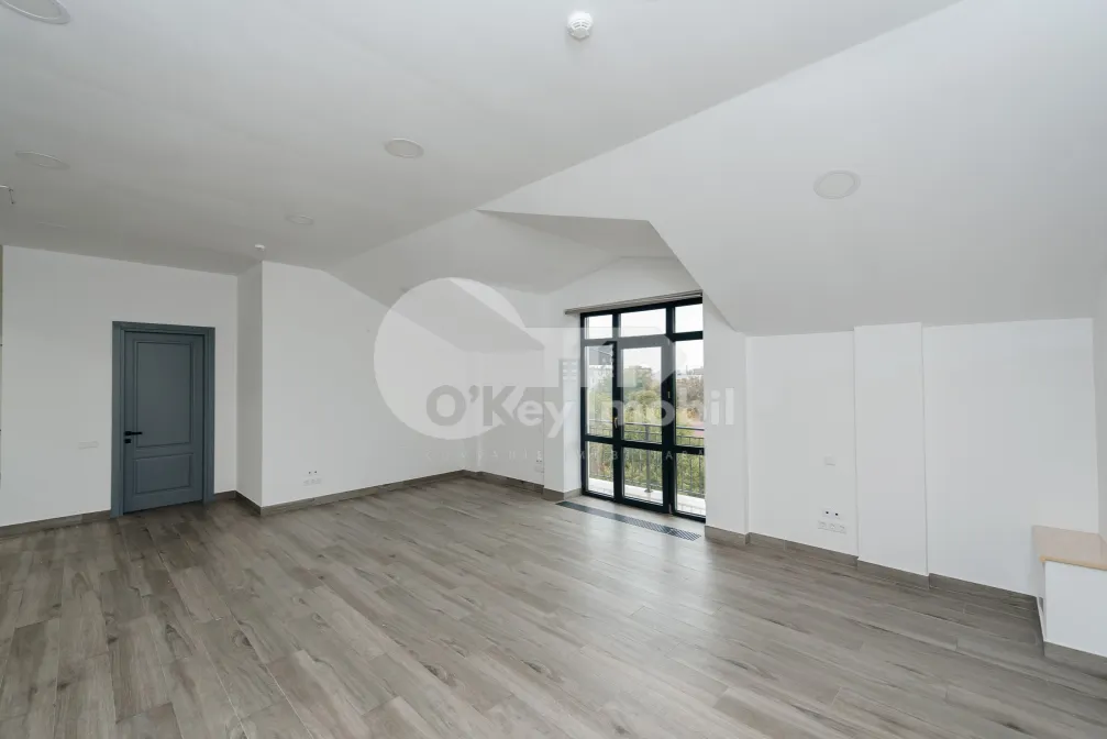 Комм. помещение, Центр, МИХАЙ ЕМИНЕСКУ