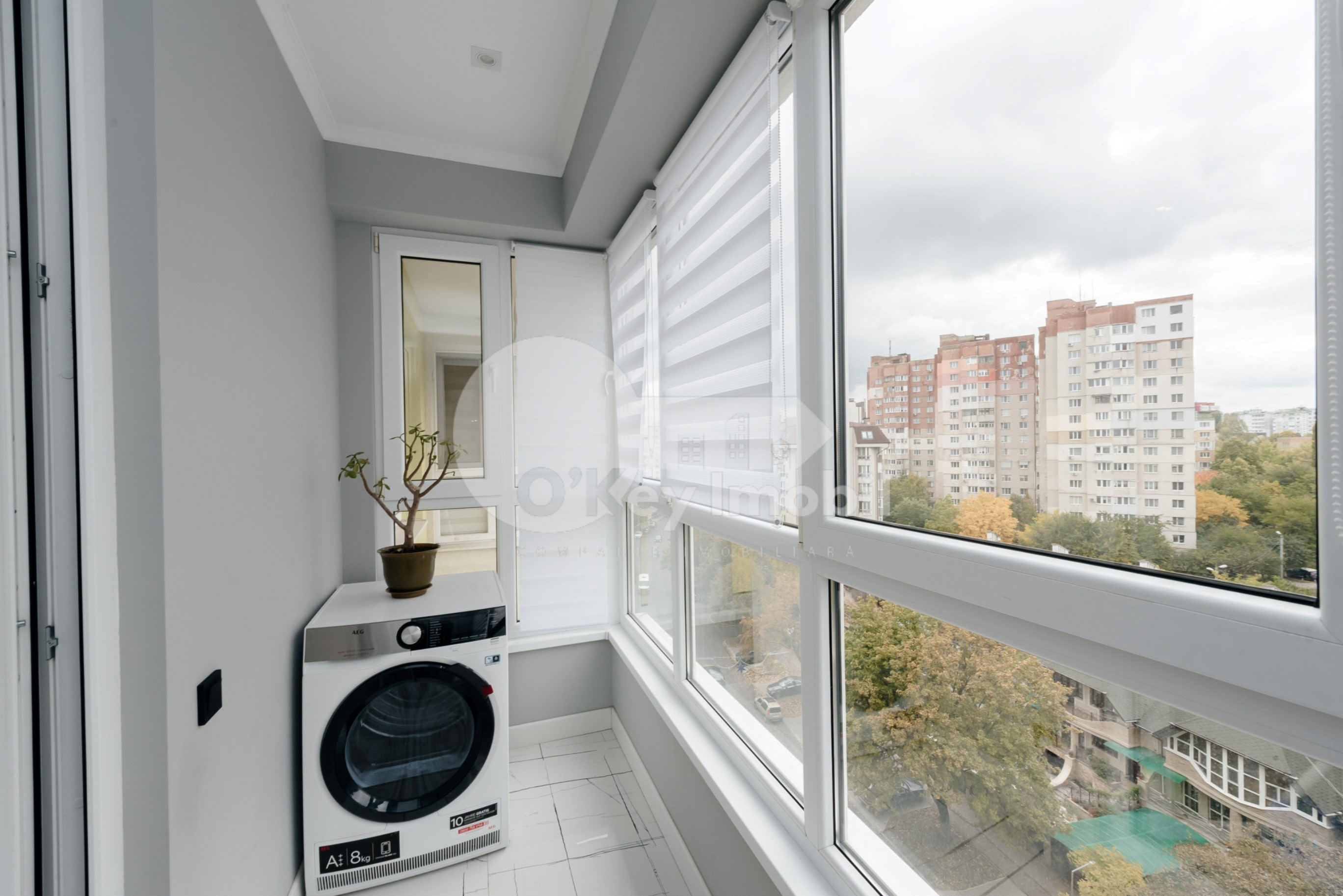 Apartament, Buiucani, LIVIU DELEANU