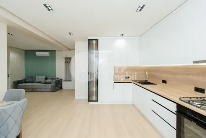 Квартира, ДУМБРАВА