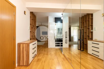 Квартира, Центр, КОНСТАНТИН ВЫРНАВ