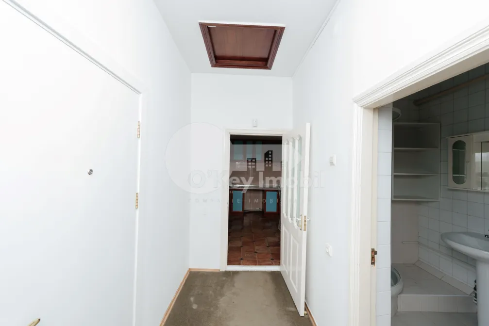 Комм. помещение, Телецентр, ВАЛЕРИУ КУПЧА