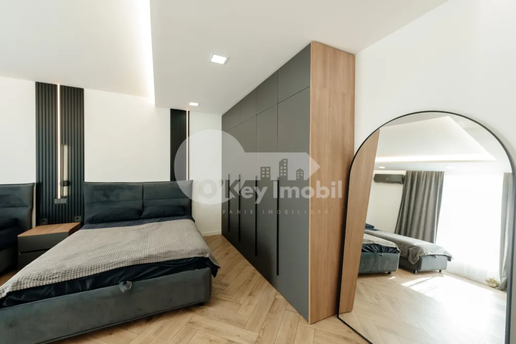 Дом, ЯЛОВЕНЫ