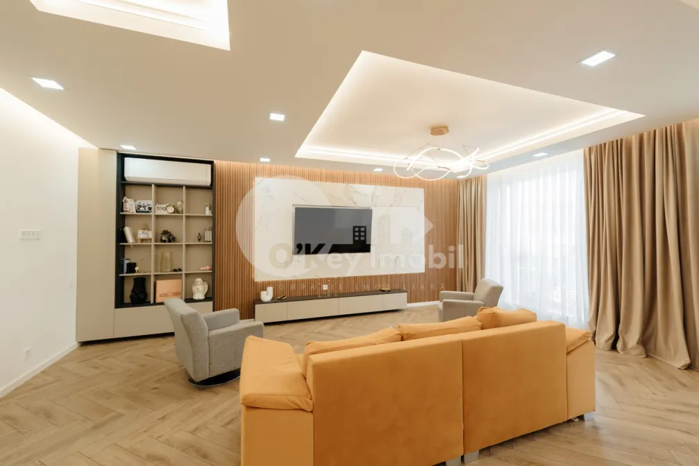 Дом, ЯЛОВЕНЫ