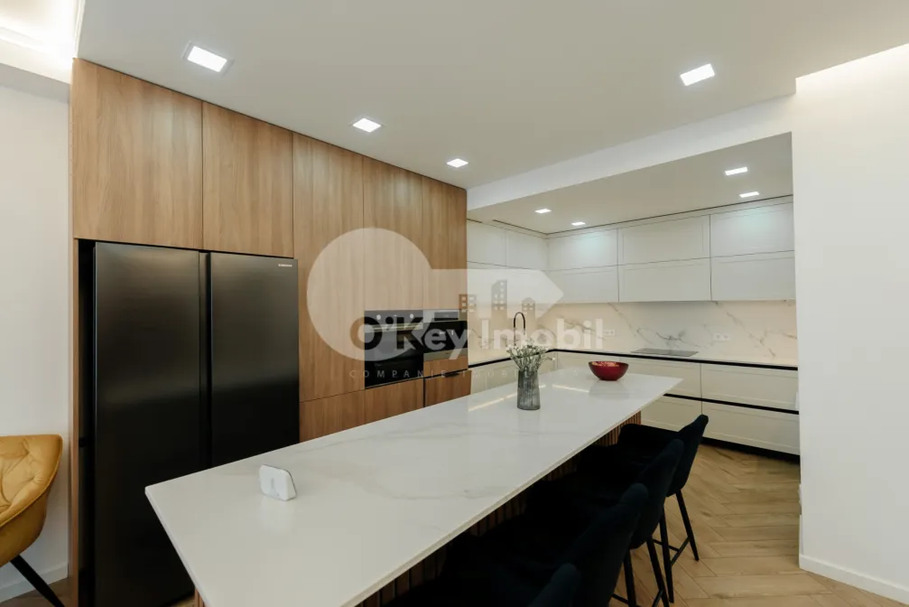 Дом, ЯЛОВЕНЫ