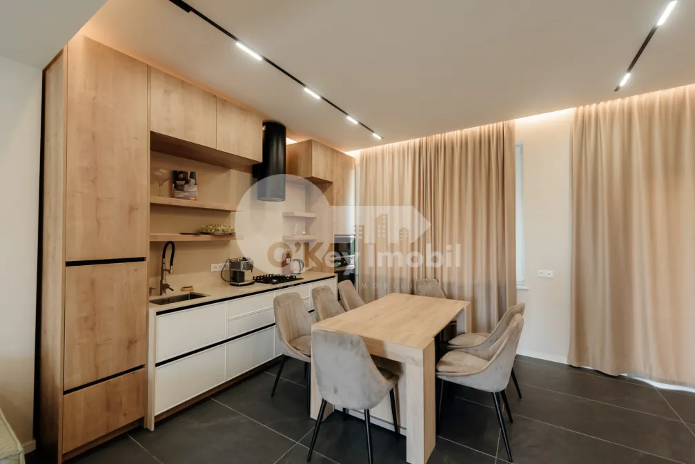 Дом, ЯЛОВЕНЫ