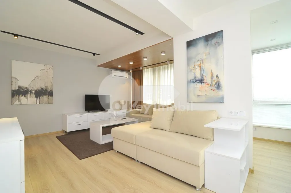 Apartament, Centru, MELESTIU