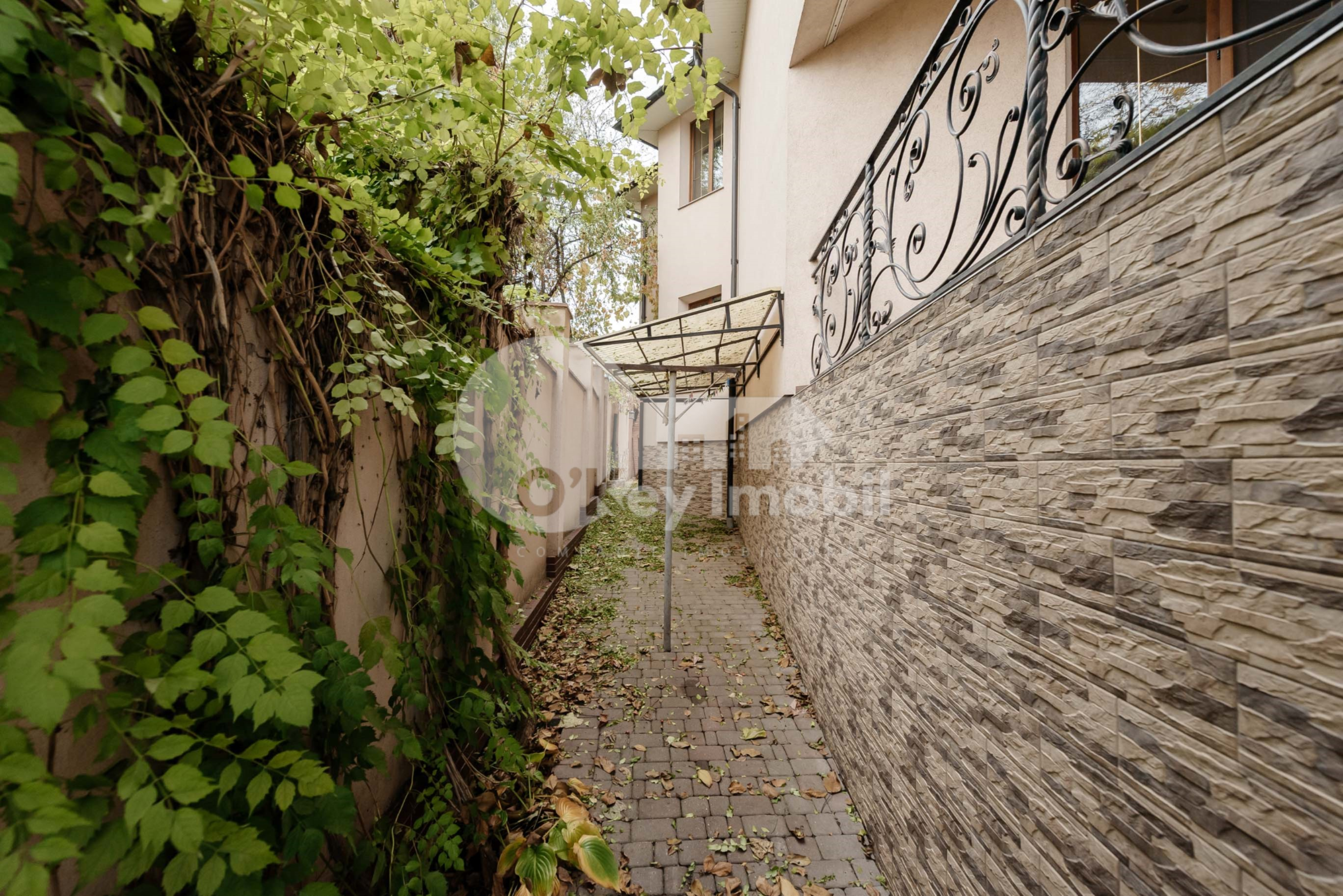 Casă, Botanica, PLAIULUI