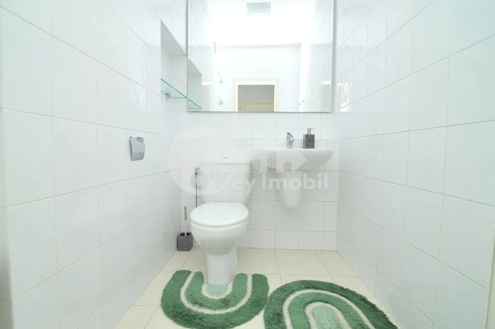 Apartament, Centru, PETRU MOVILĂ