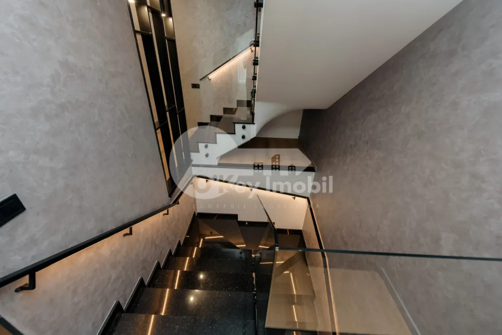 Таунхаус, ДУРЛЕШТЫ