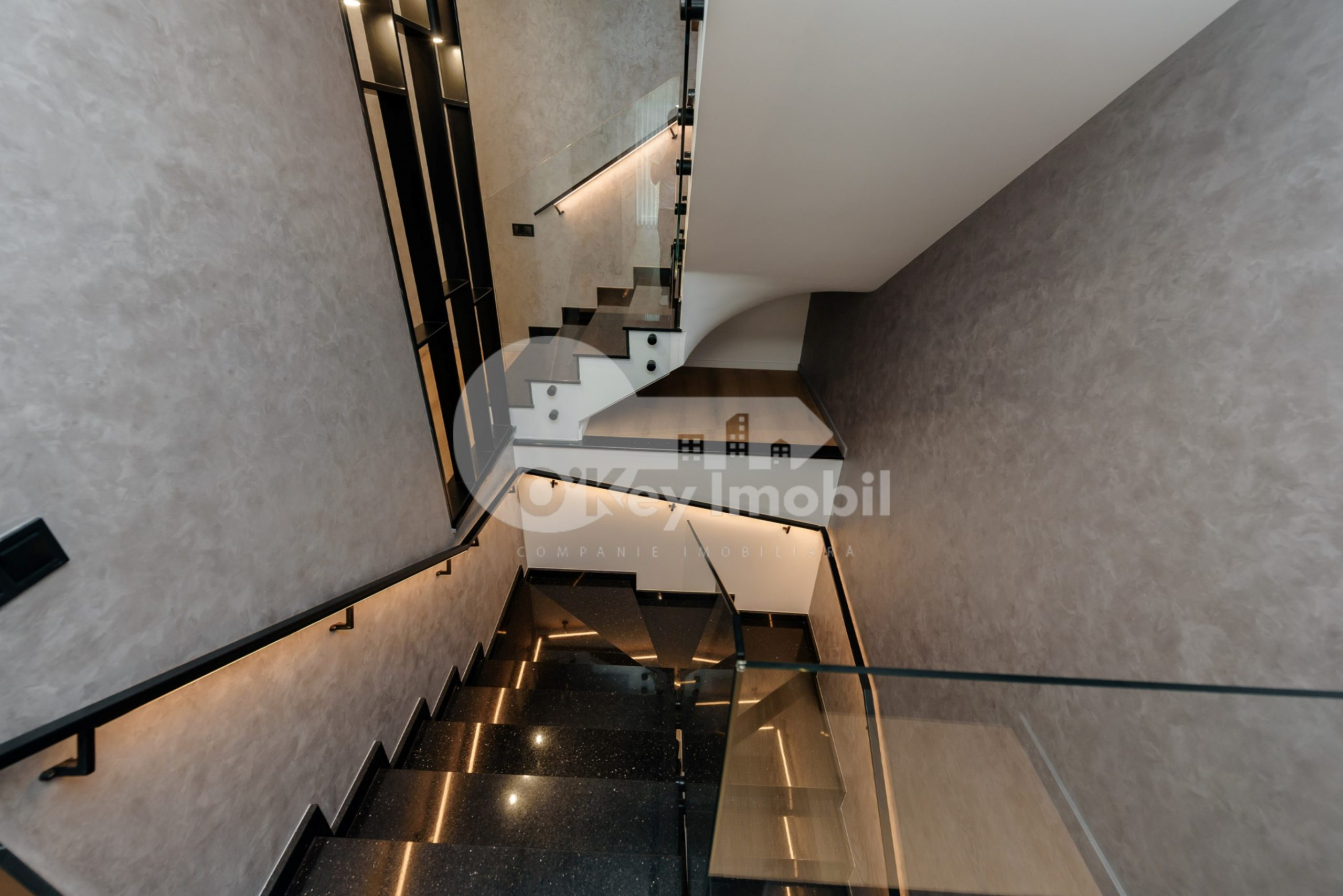 Townhouse, DURLEȘTI