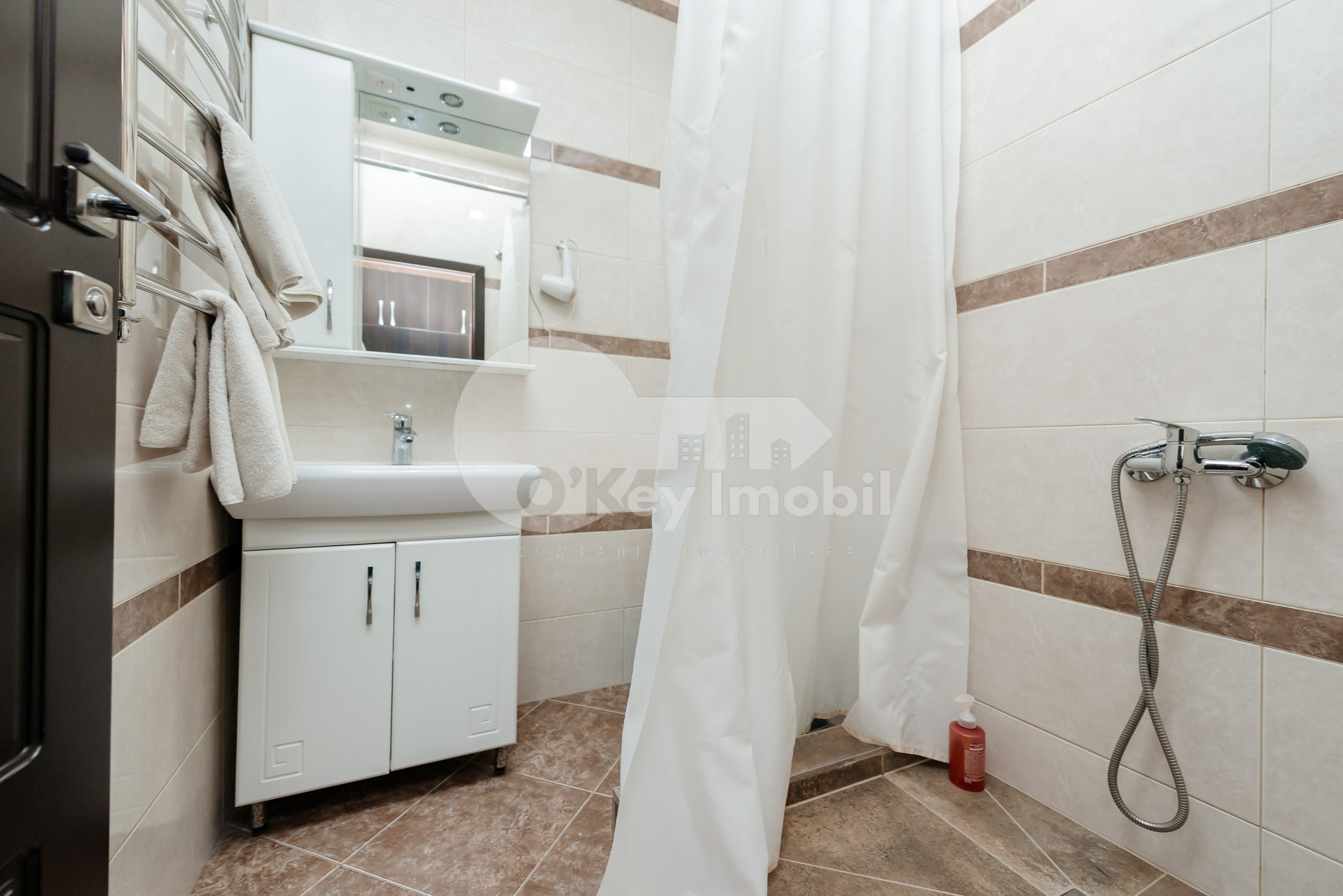 Spațiu comercial, Centru, VALERIU CUPCEA