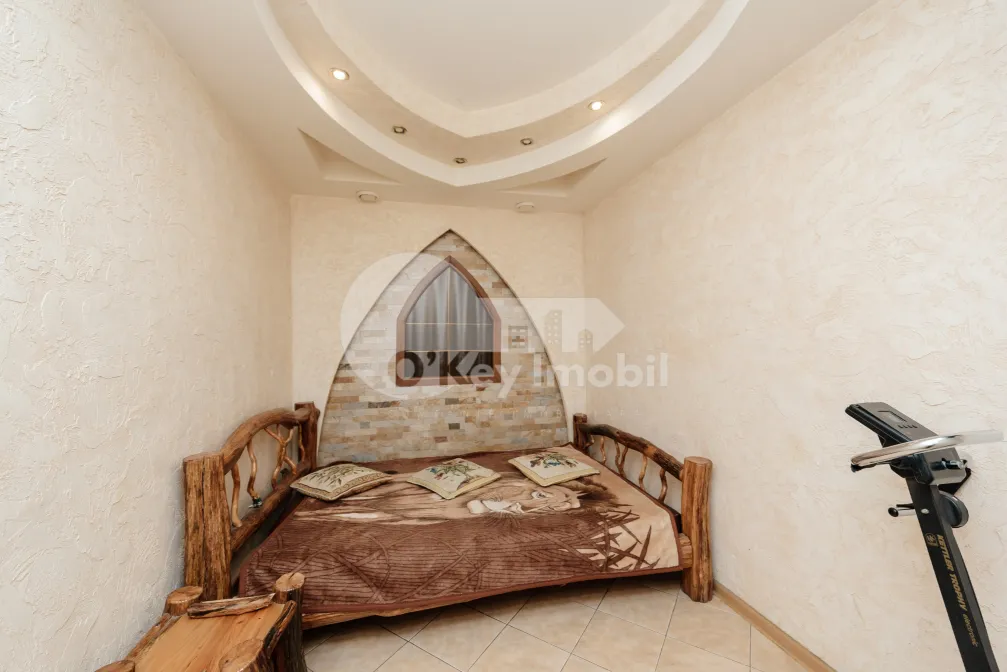 Комм. помещение, Центр, ВАЛЕРИУ КУПЧА