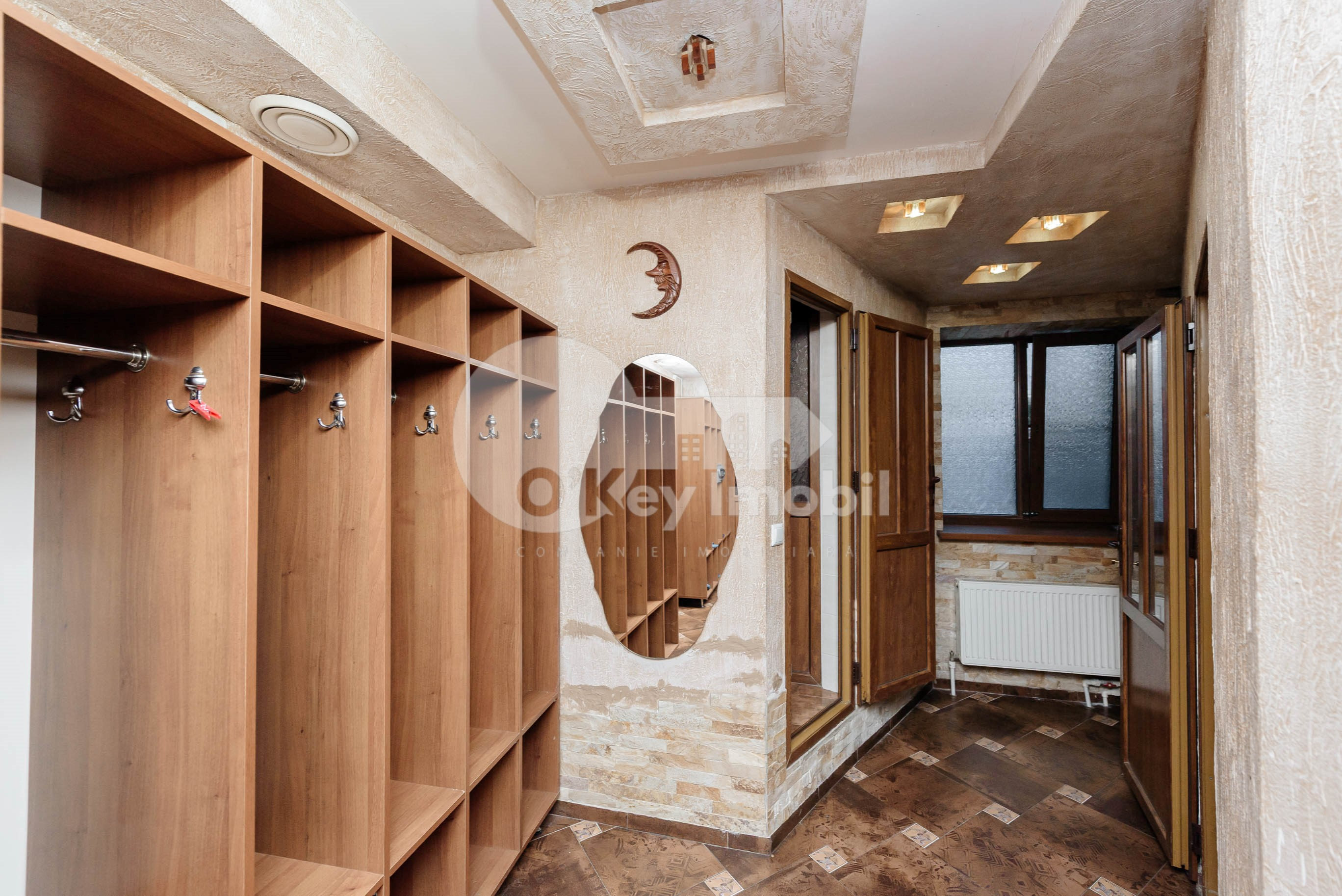 Spațiu comercial, Centru, VALERIU CUPCEA