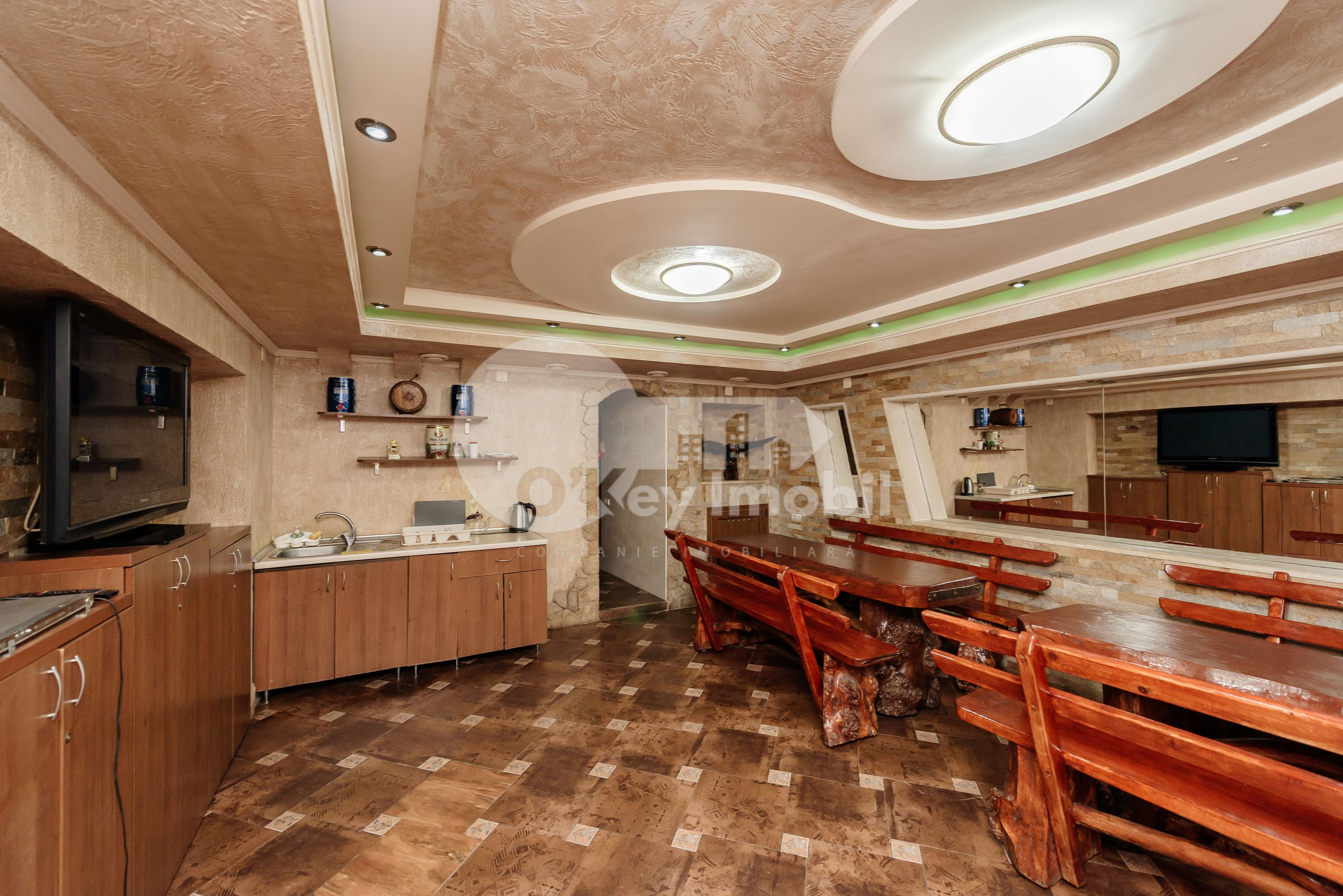 Spațiu comercial, Centru, VALERIU CUPCEA