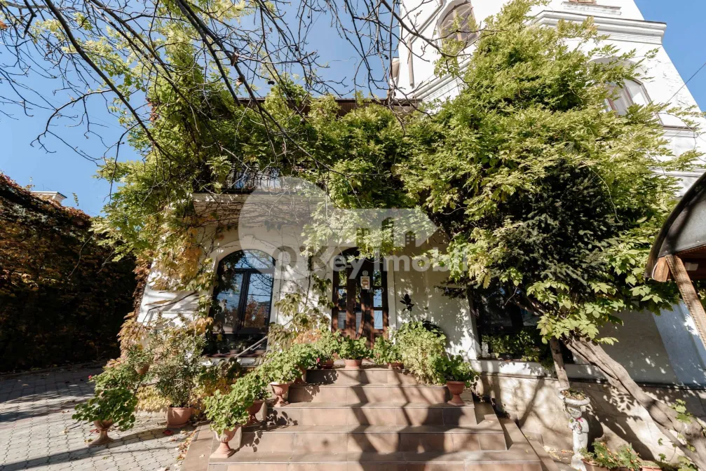 Комм. помещение, Центр, ВАЛЕРИУ КУПЧА