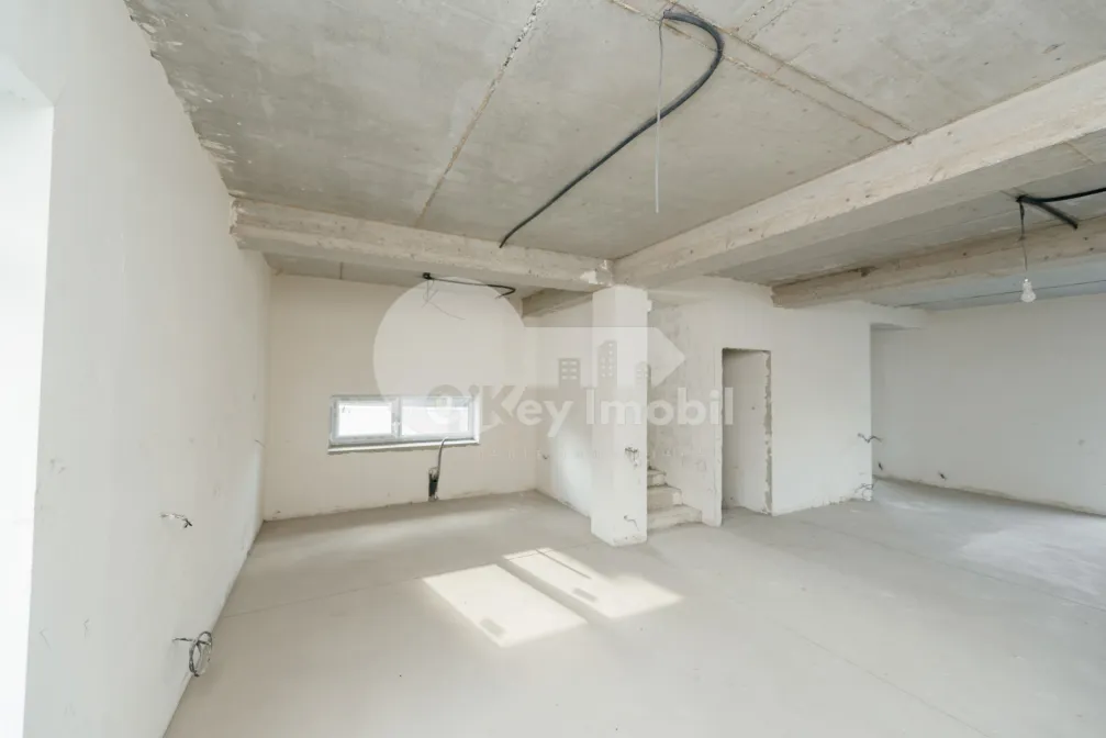 Дом, ПОЯНА ДОМНЯСКЭ