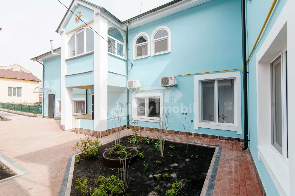 Oficiu, Centru, PETRU MOVILĂ