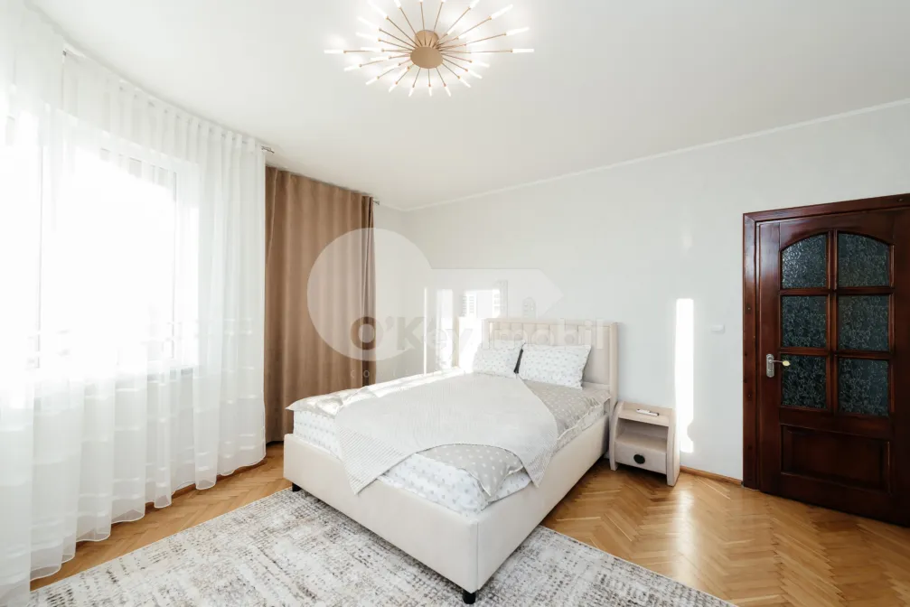 Apartament, Centru, PETRU RAREȘ