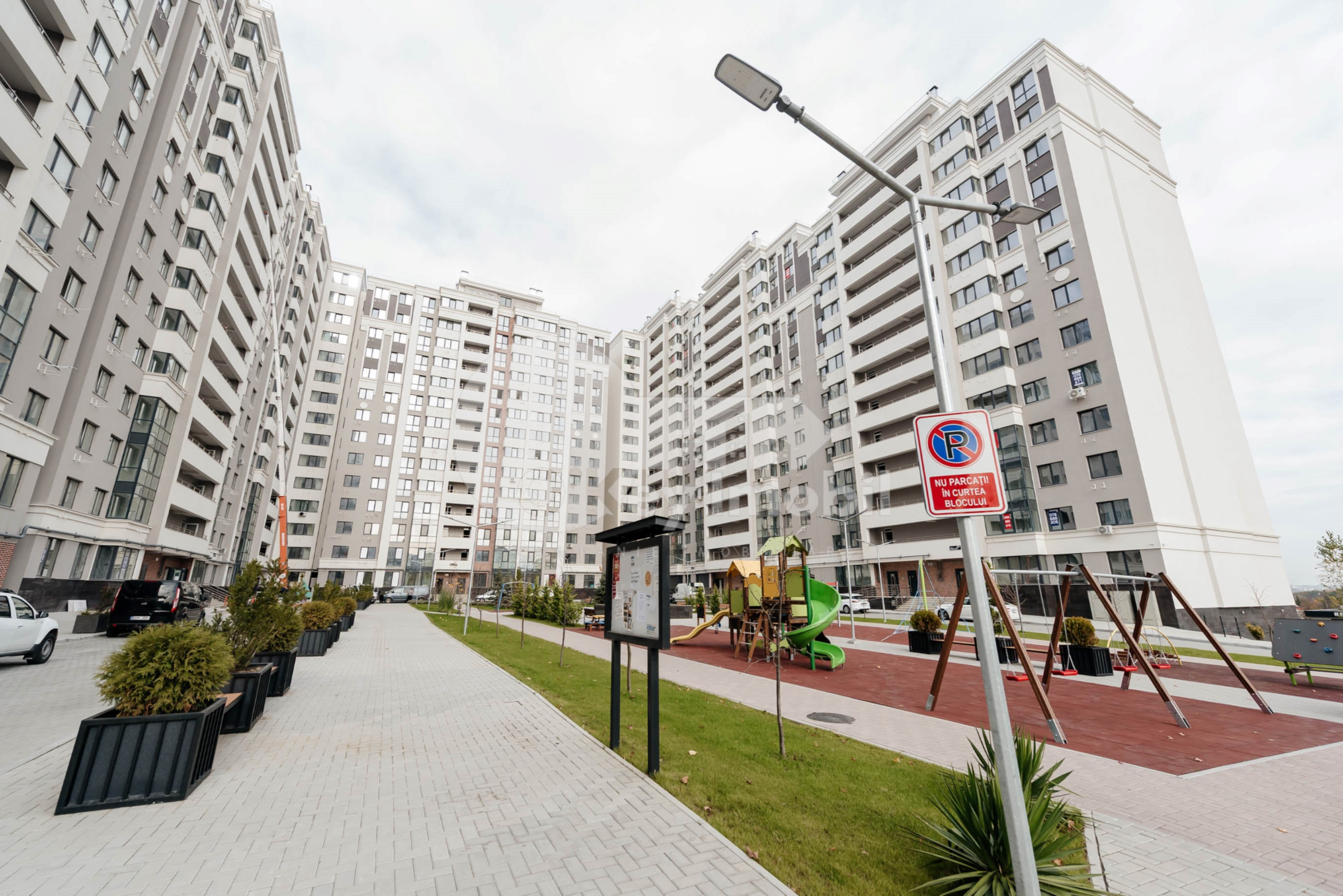 Apartament, Buiucani, VASILE LUPU