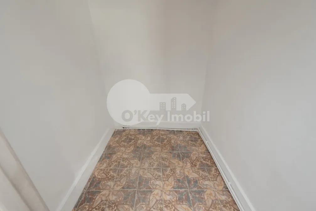 Офис, Центр, АЛЕКСАНДРУ ХЫЖДЕУ