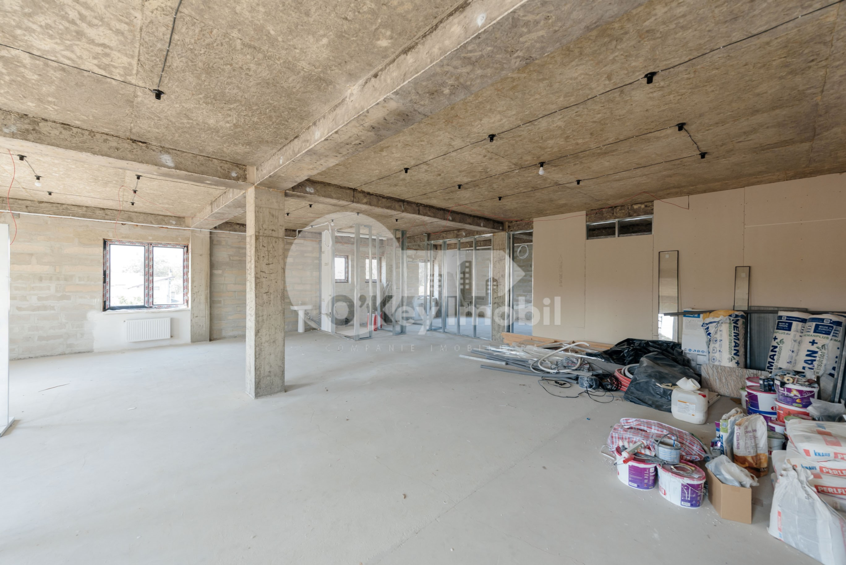 Oficiu, Centru, BĂLĂNESCU