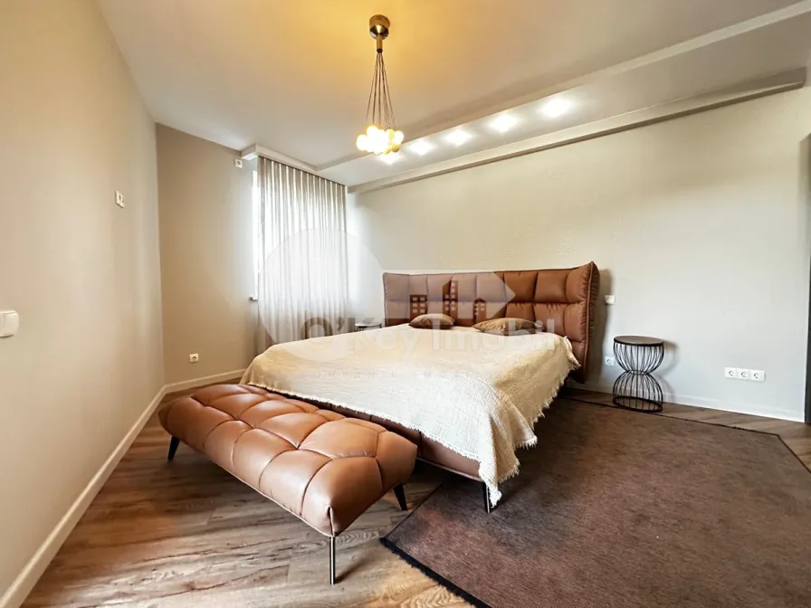 Apartament, Centru, ALEXANDRU VLAHUȚĂ