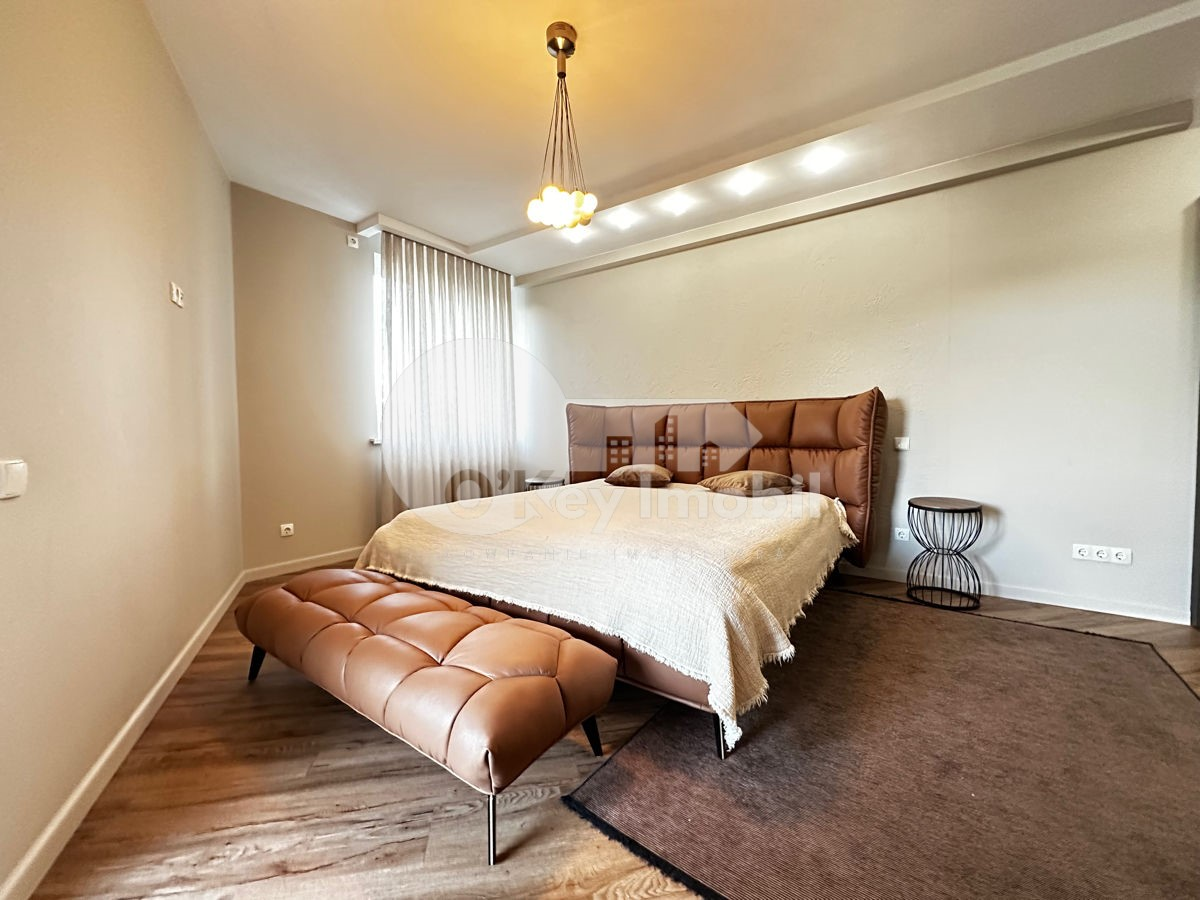 Apartament, Centru, ALEXANDRU VLAHUȚĂ