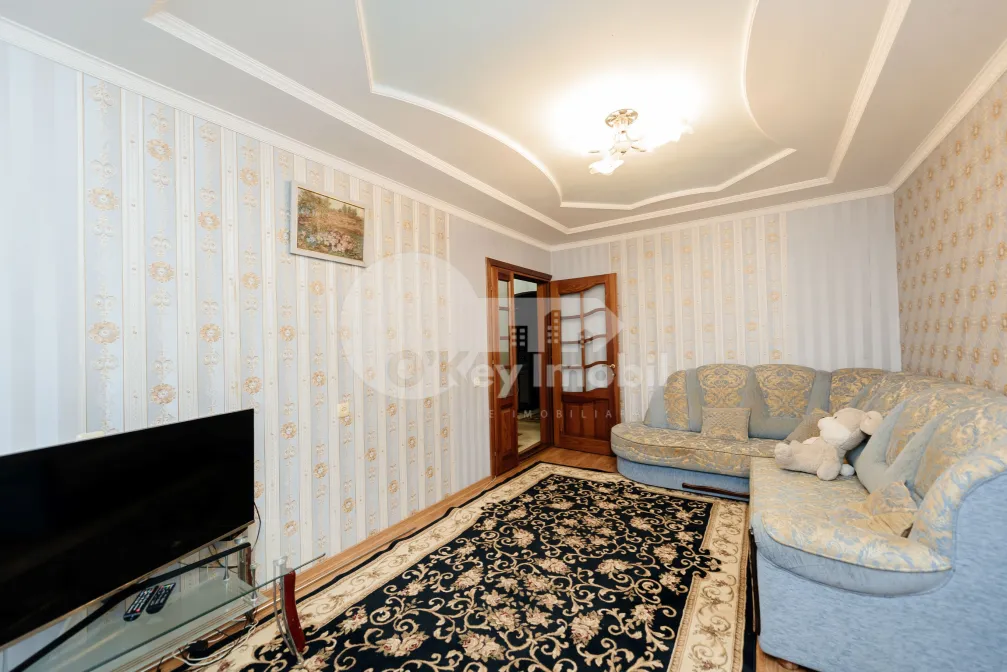 Квартира, Чеканы, МИРЧА ЧЕЛ БЭТРЫН