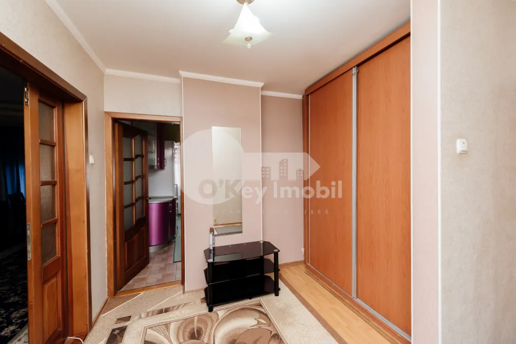 Квартира, Чеканы, МИРЧА ЧЕЛ БЭТРЫН