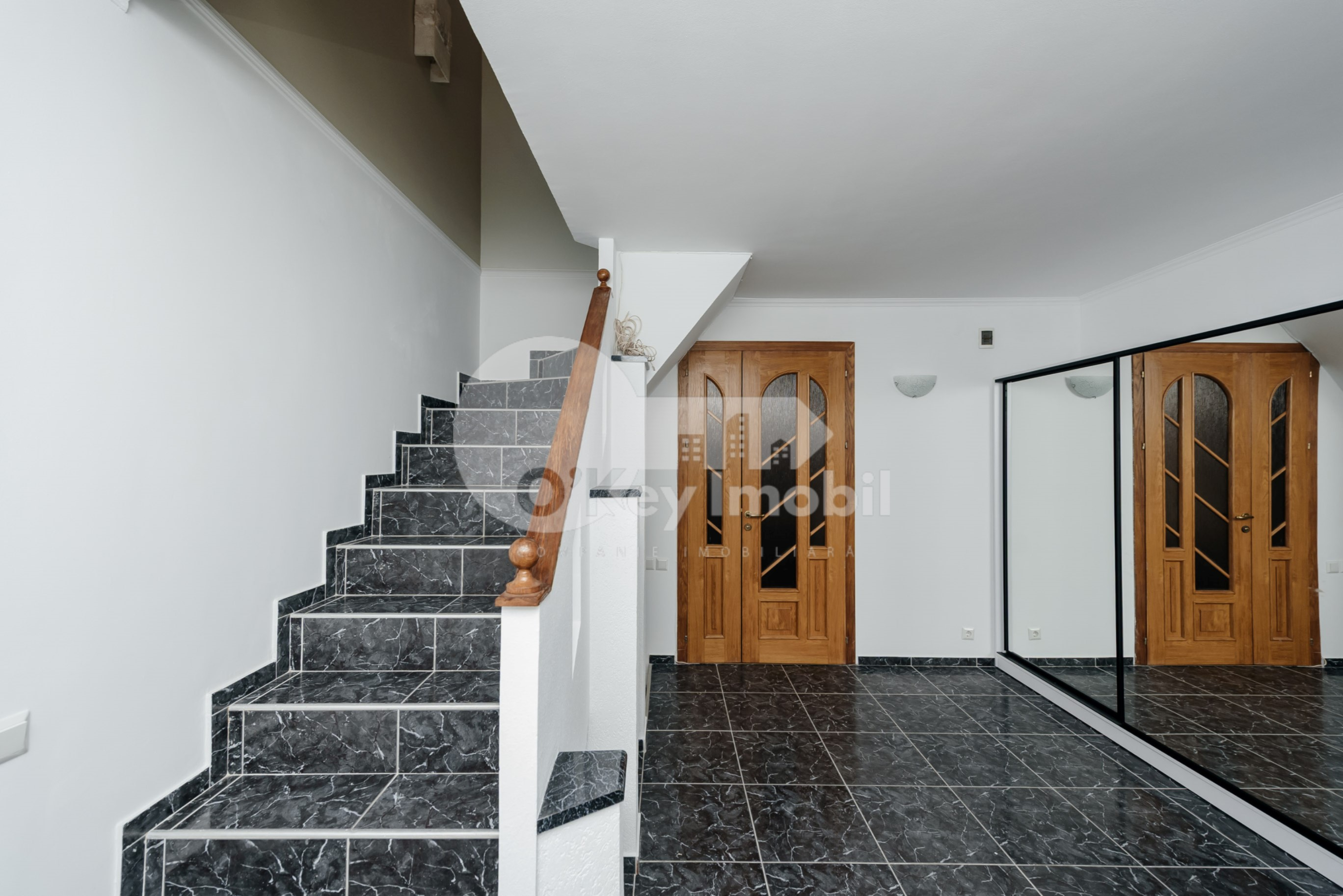 Casă, Centru, 31 AUGUST