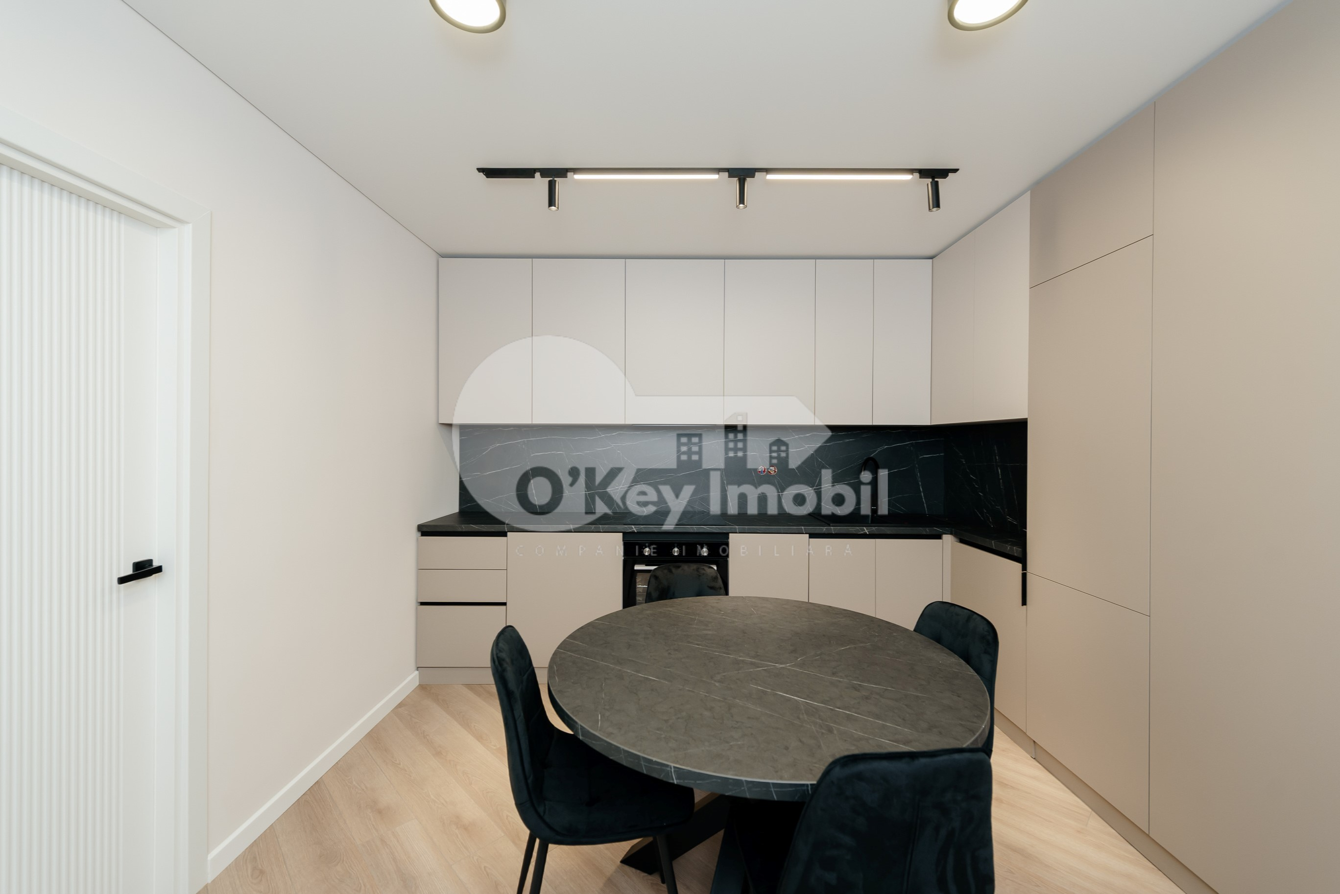 Apartament, Durlești, REGINA ELISABETA