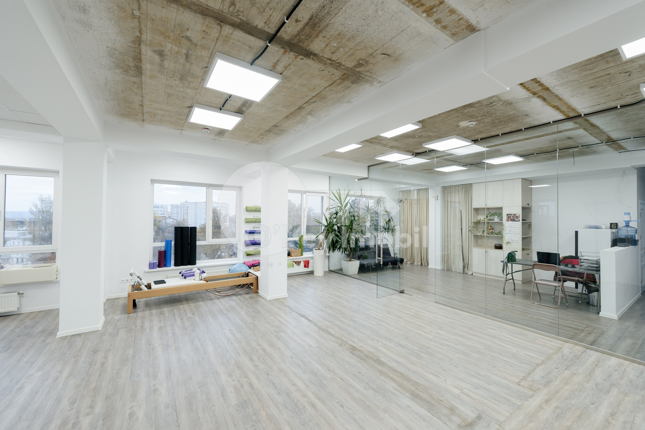 Spațiu comercial, Botanica, DECEBAL