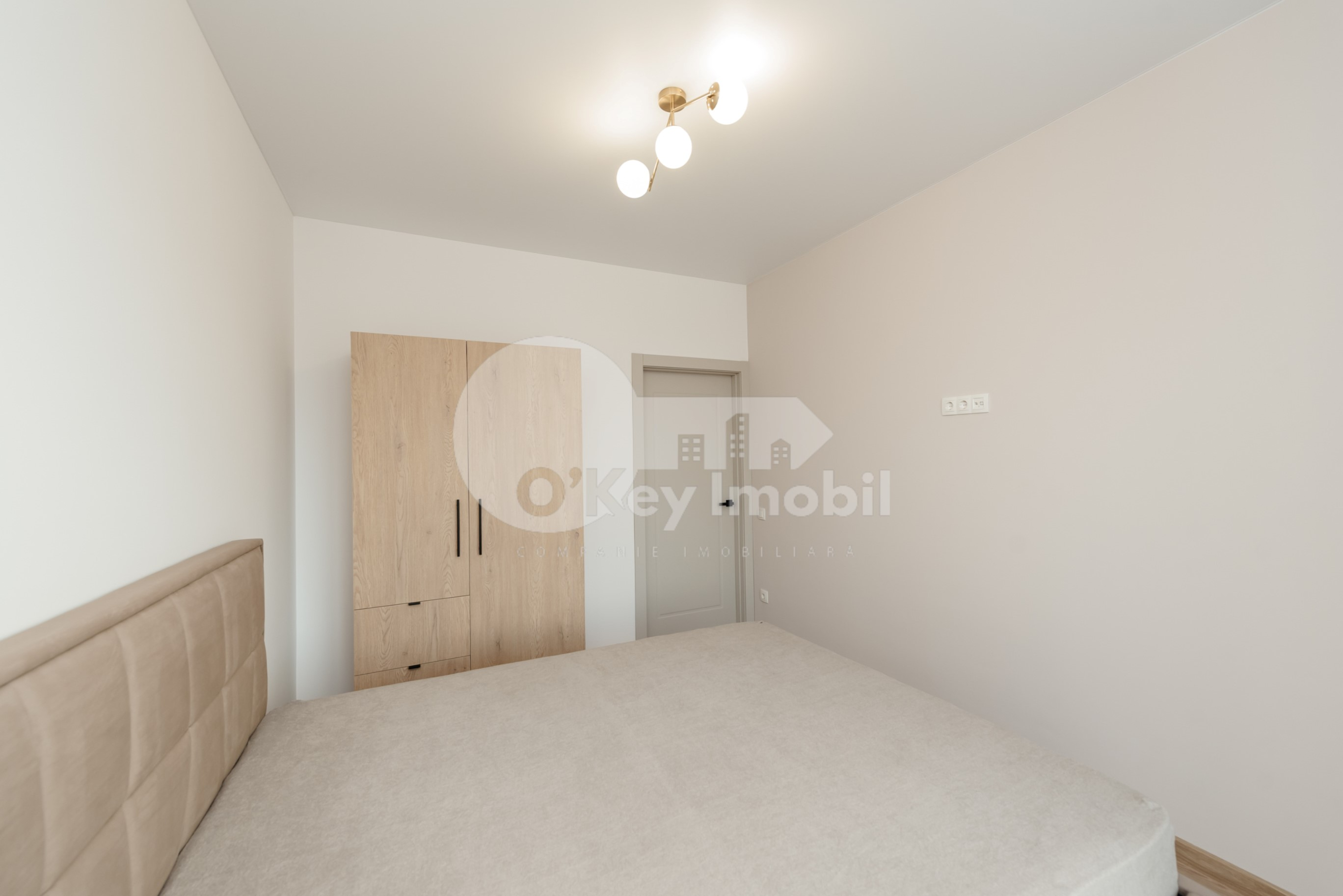 Townhouse, GRĂTIEȘTI