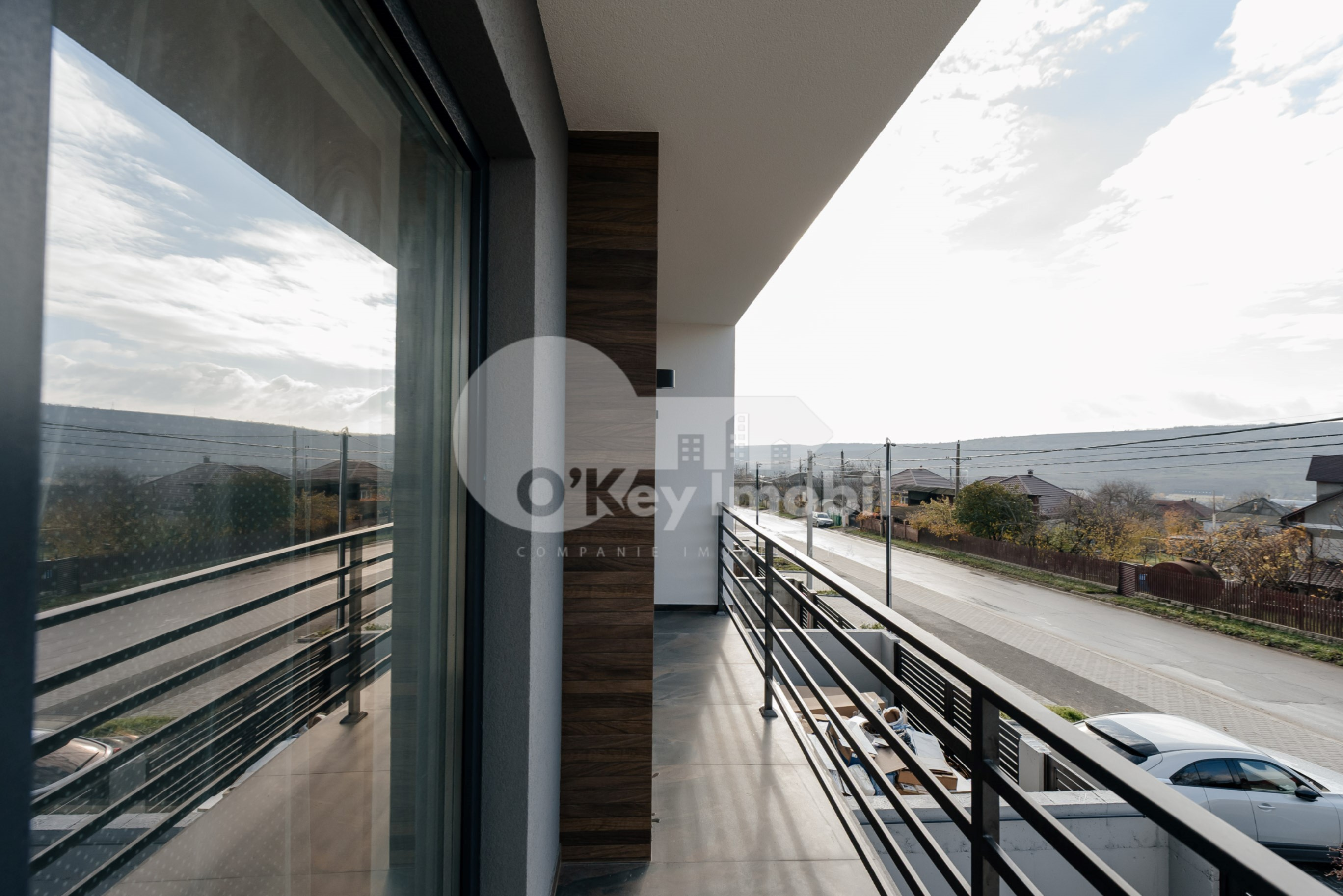 Townhouse, GRĂTIEȘTI