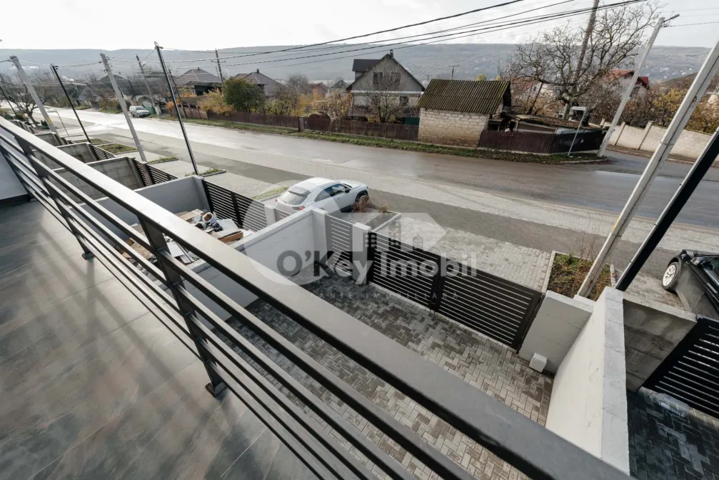 Townhouse, GRĂTIEȘTI