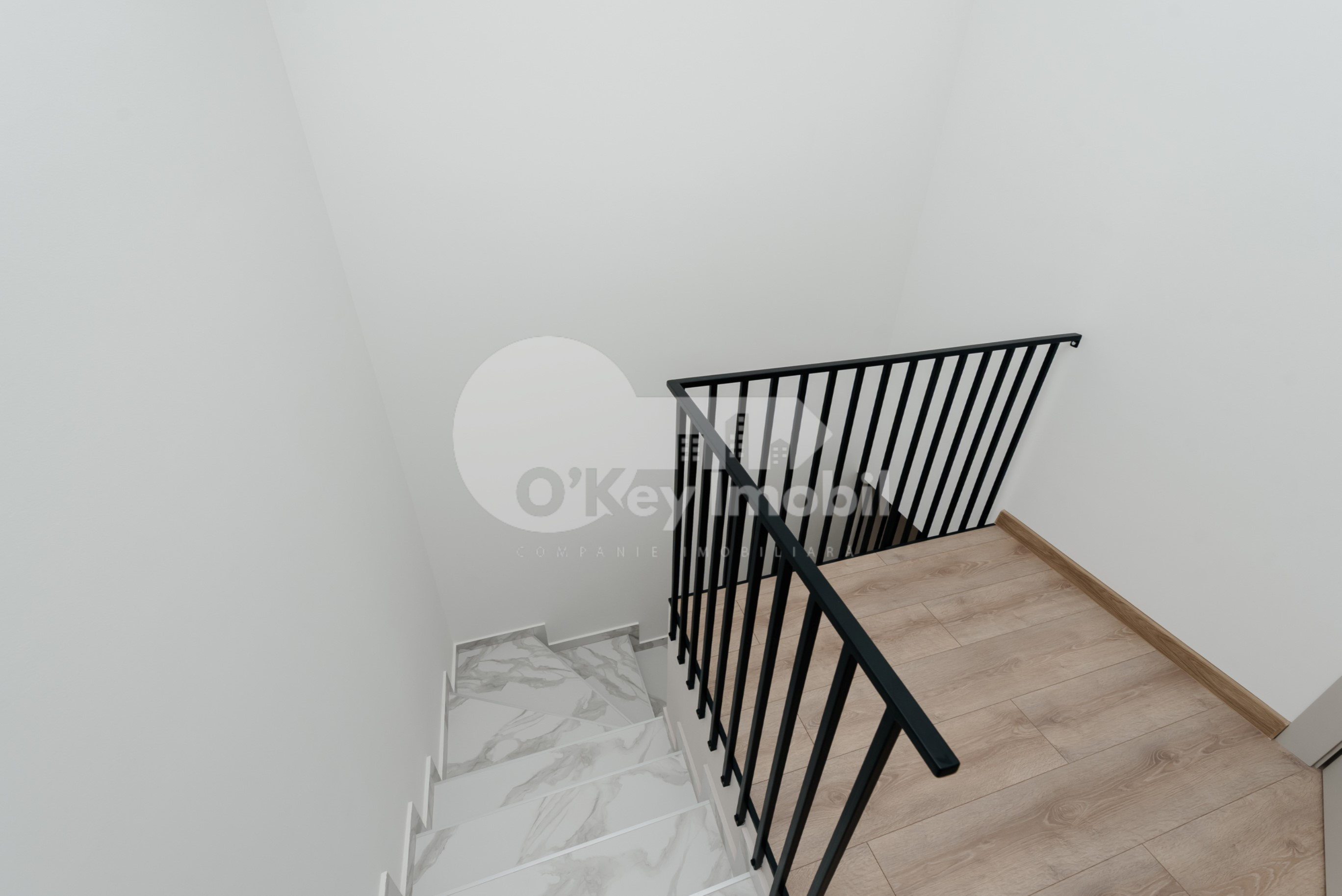 Townhouse, GRĂTIEȘTI