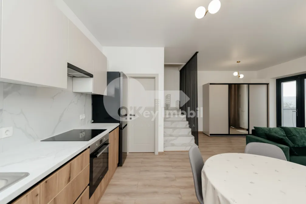 Townhouse, GRĂTIEȘTI