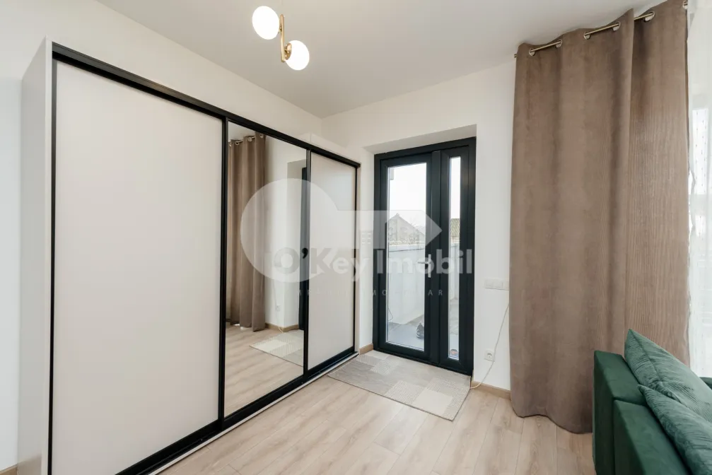 Townhouse, GRĂTIEȘTI