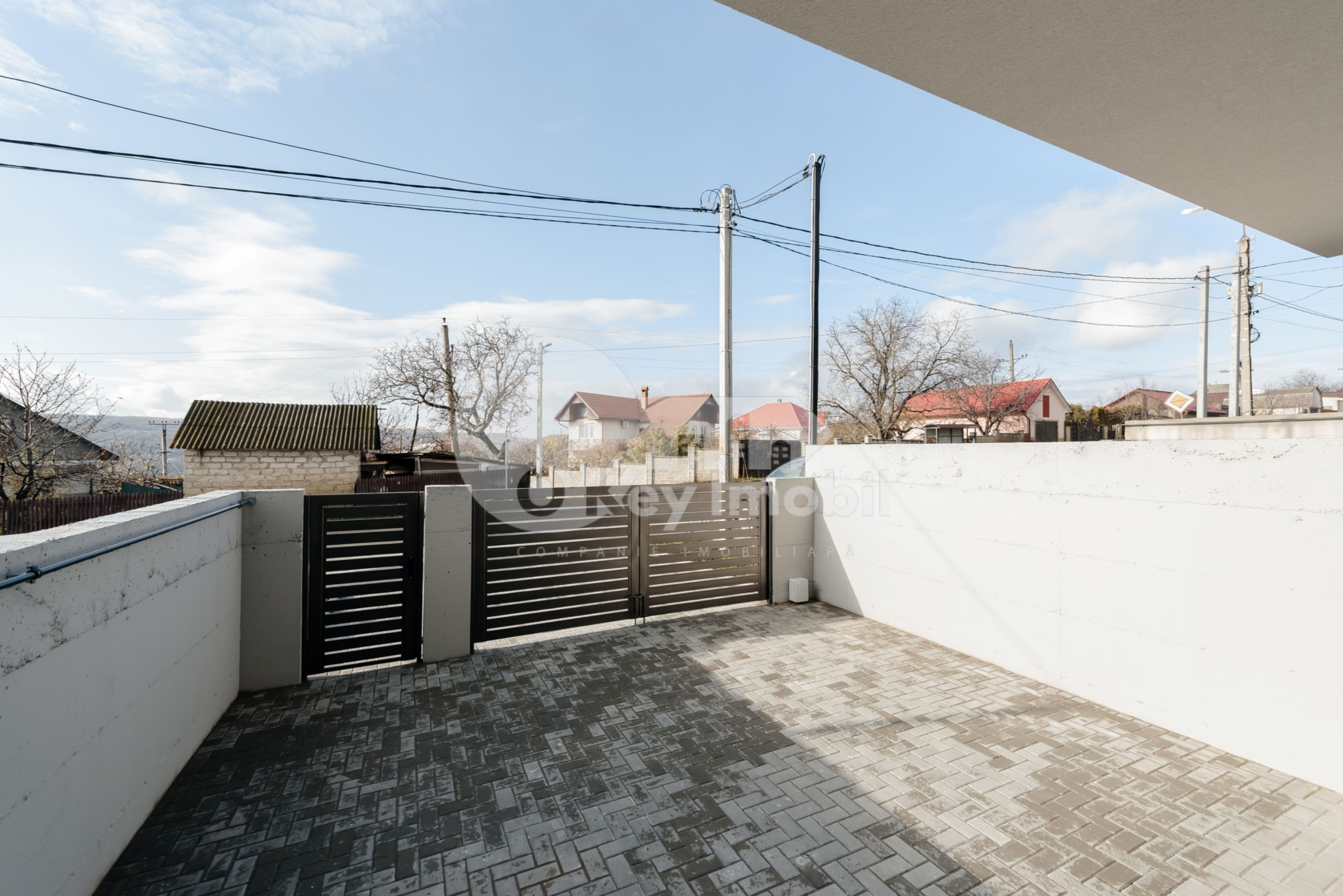 Townhouse, GRĂTIEȘTI