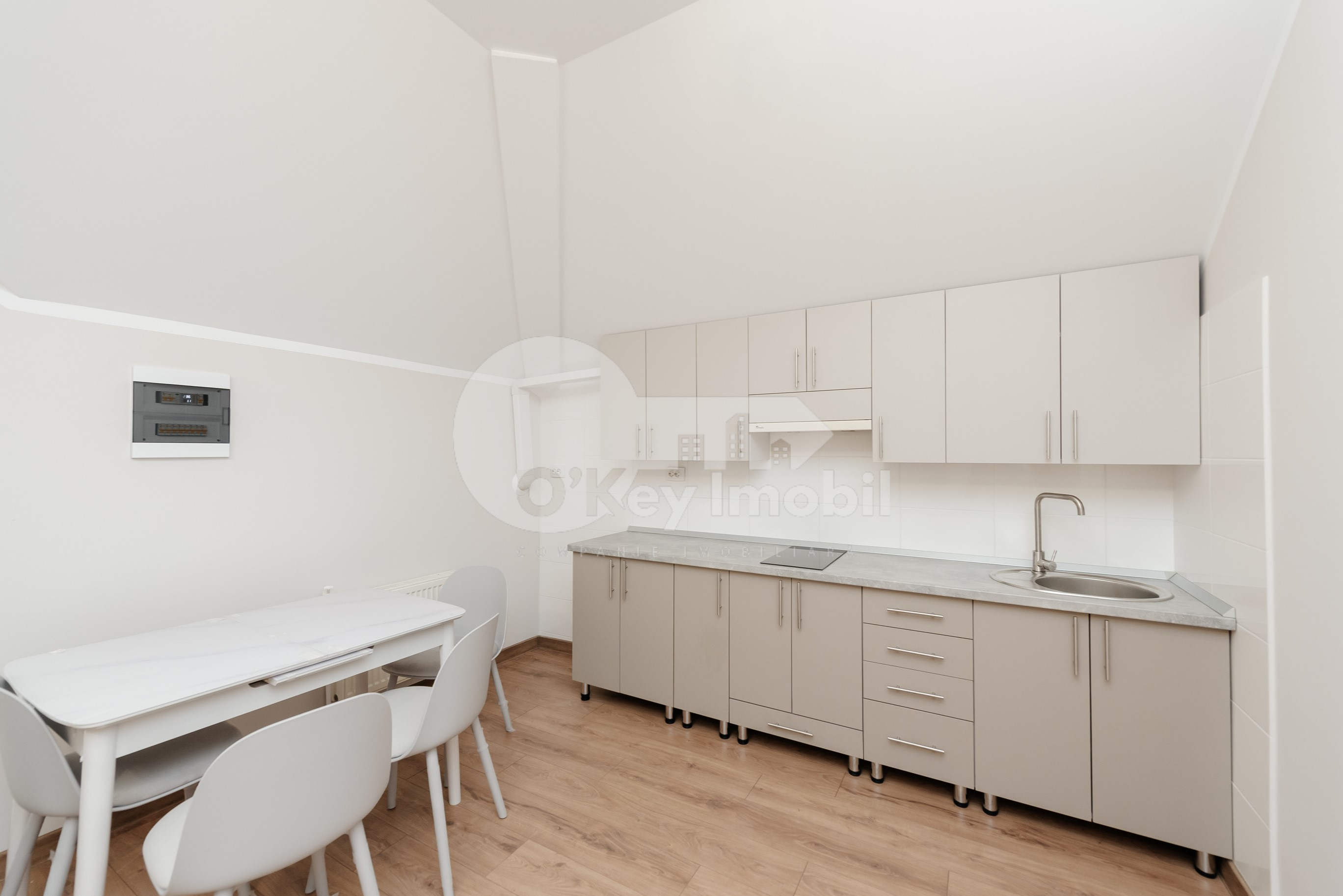 Apartament, STĂUCENI