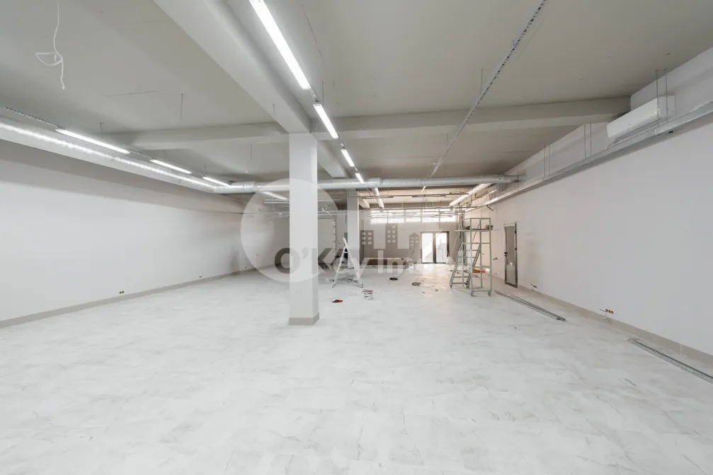 Комм. помещение, Центр, КОЛУМНА