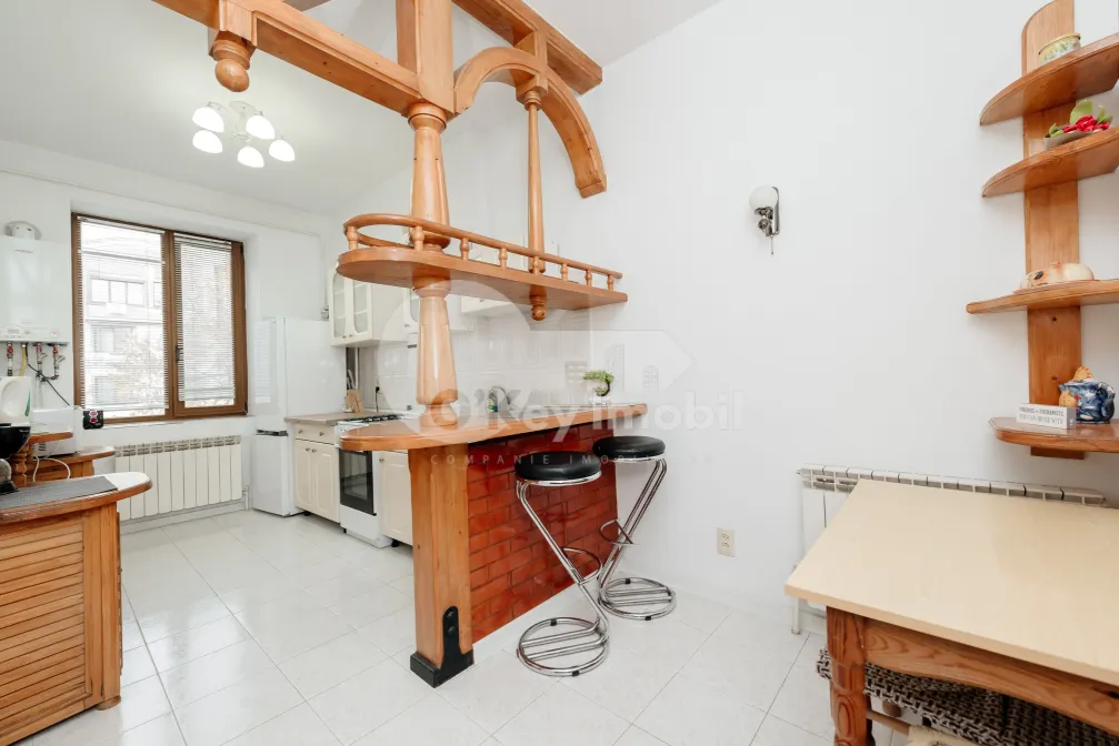 Apartament, Centru, 31 AUGUST