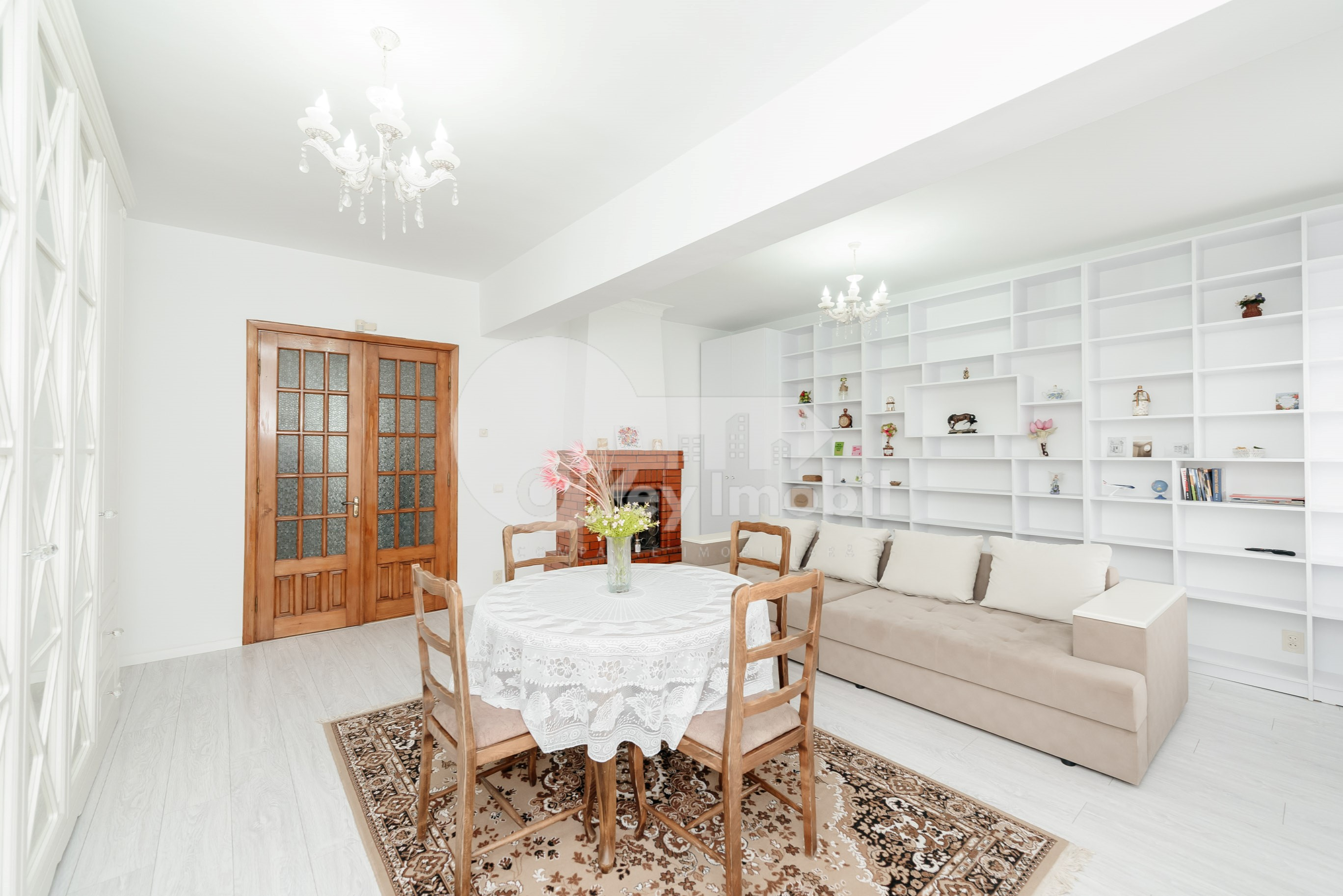 Apartament, Centru, 31 AUGUST