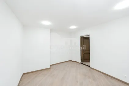 Комм. помещение, Центр, ЩУСЕВА