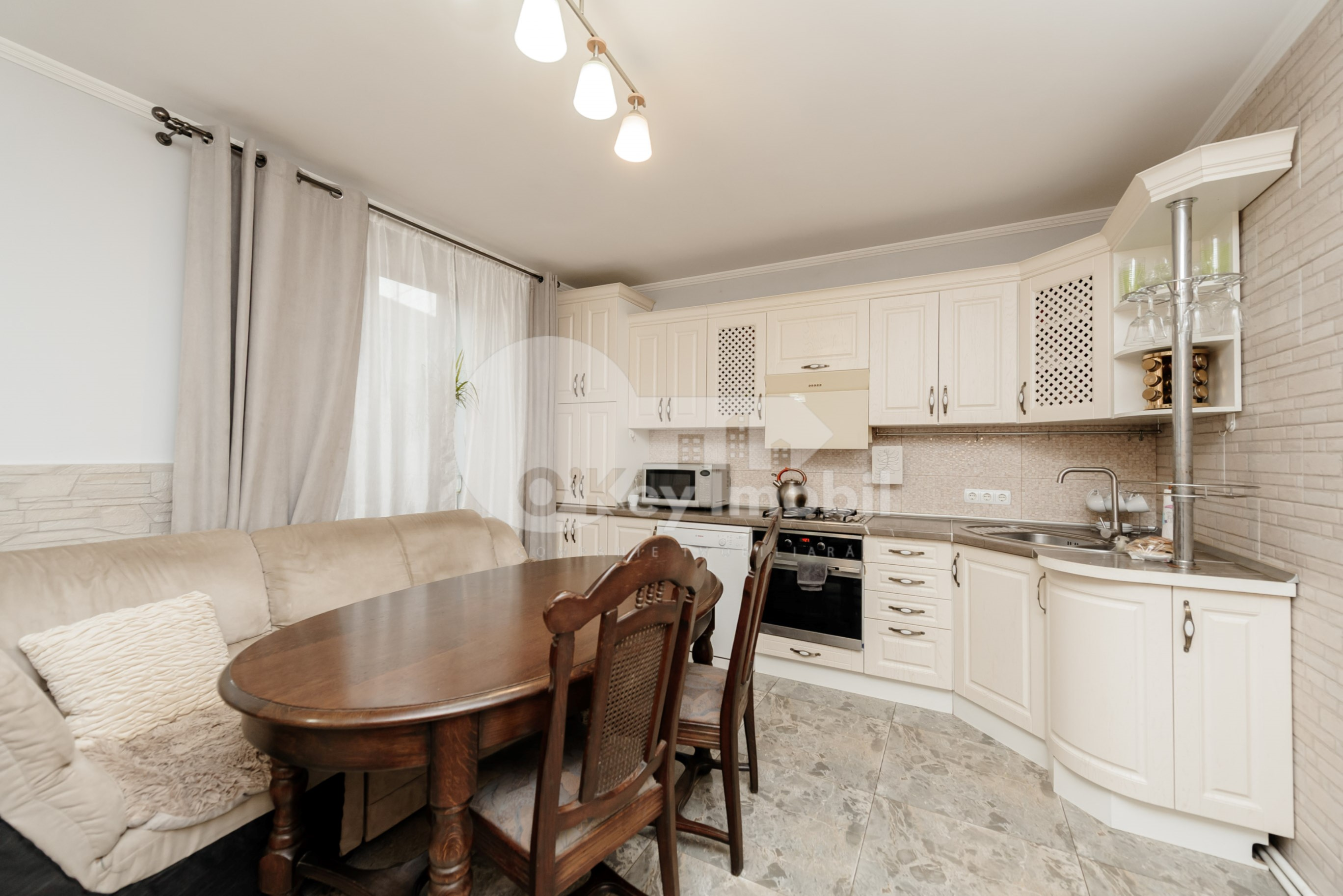 Casă, Buiucani, ZĂVOIULUI