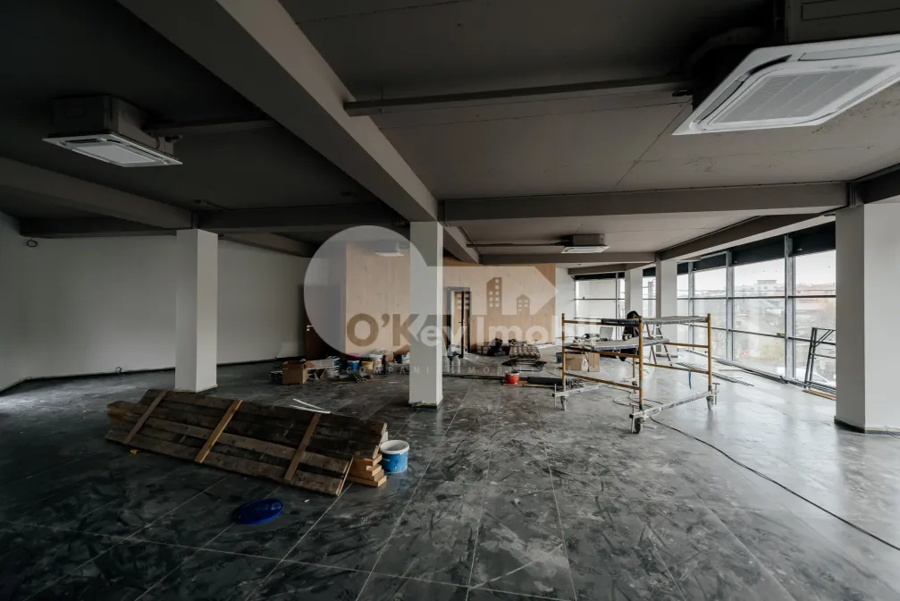 Комм. помещение, СТЭВЧЕНЫ