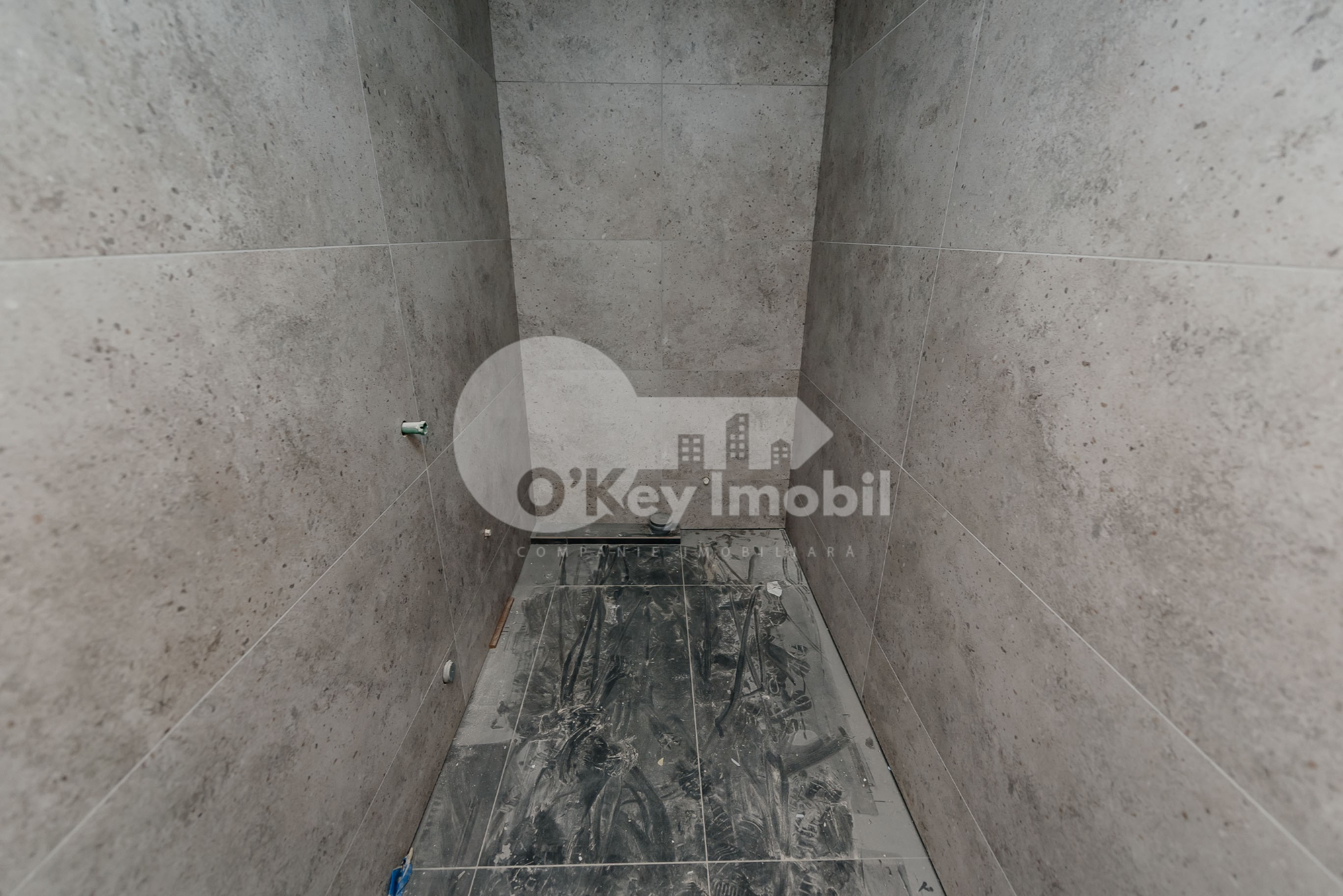 Spațiu comercial, STĂUCENI