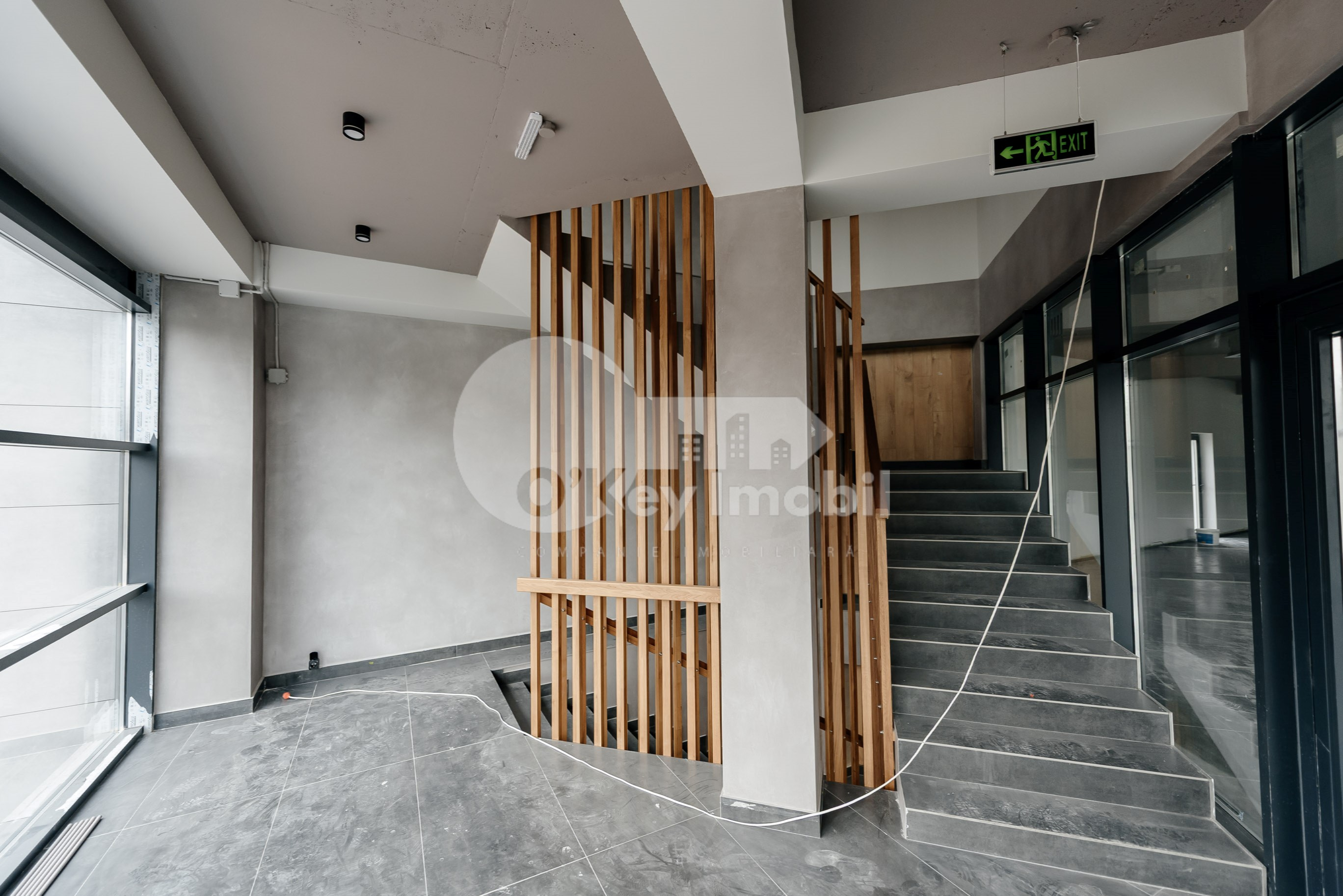 Spațiu comercial, STĂUCENI