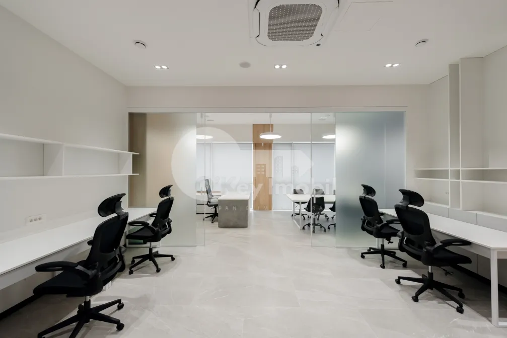 Офис, Буюканы, КАЛЯ ЕШИЛОР