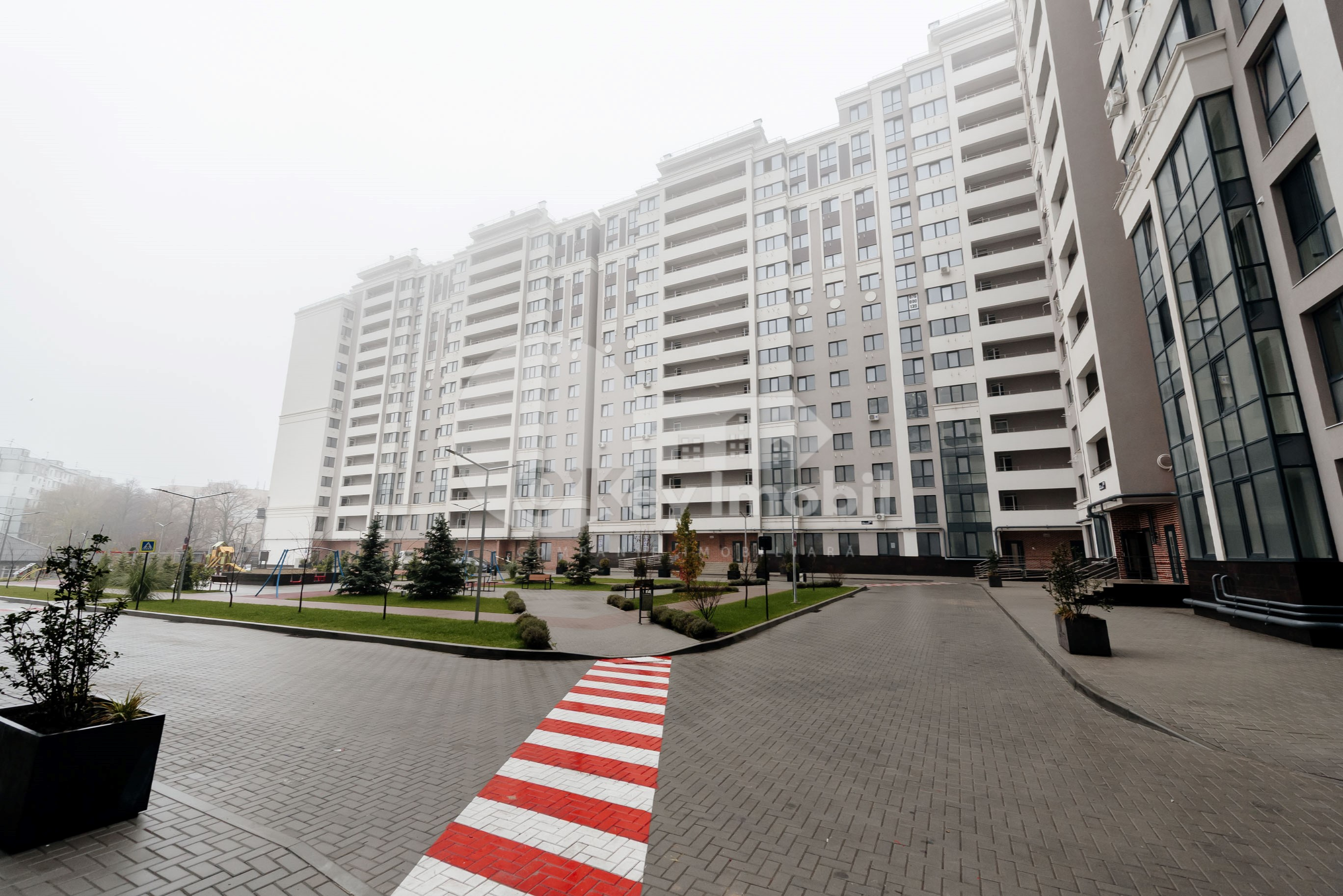 Apartament, Buiucani, VASILE LUPU